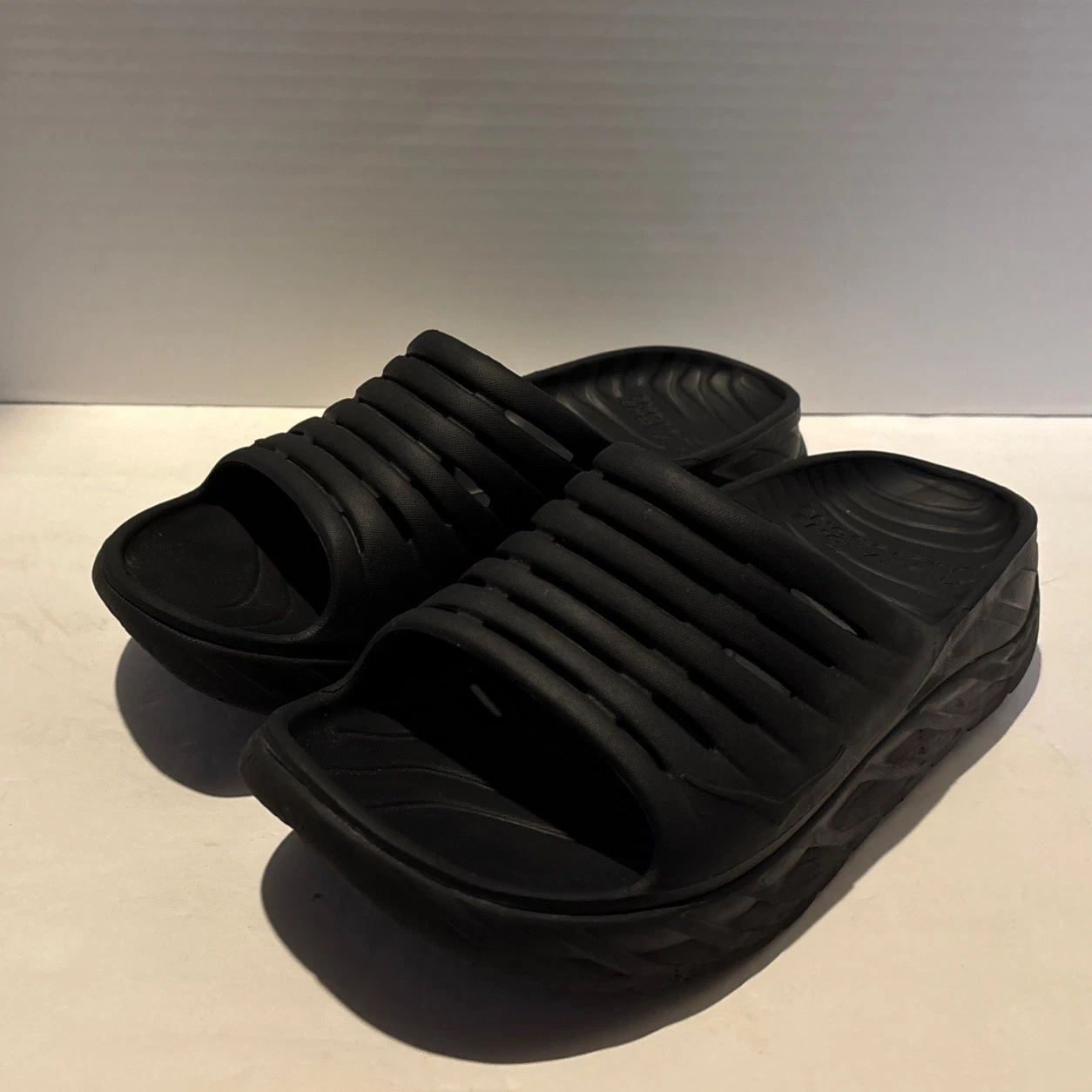 Scarpe sandalo Hoka One One Slides 9 5 nero ora recupero slip on casual spiaggia