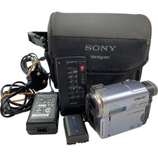 Sony DCR-TRV14E MiniDV Handycam videocamera telecomando PAL 2 batterie caricabatterie set