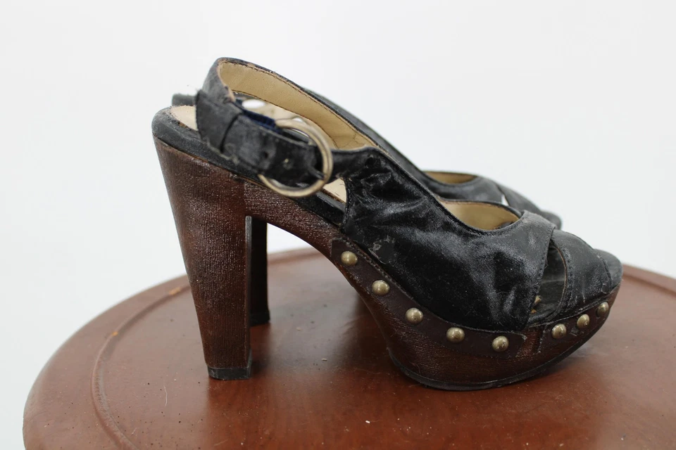 Zapatos con cordones Xhilaration para mujer talla 5 negros tacón bloque punta abierta tachonados Foto 2 de 4