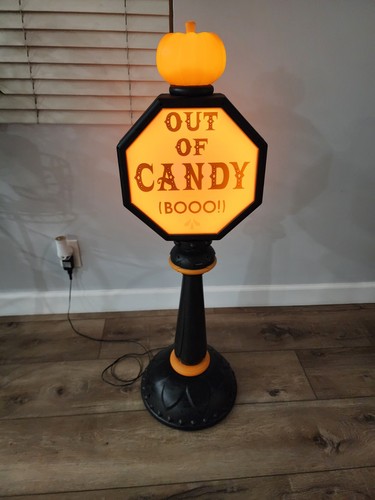 Target HYDE AND EEK LIGHTED Halloween BLOW MOLD TRICK OR TREAT STOP SIGN 42" - Picture 2 of 2