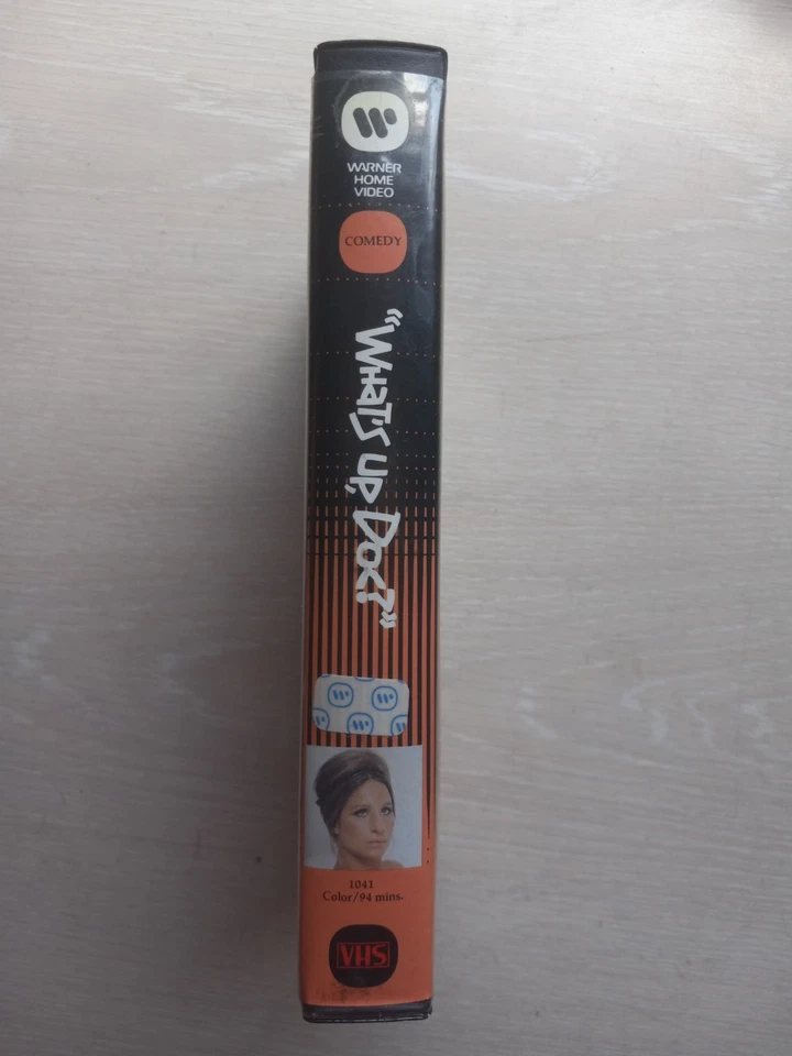 What's Up Doc VHS Tape Ryan O'Neal Barbara Streisand Clam Shell Foto 2 de 4