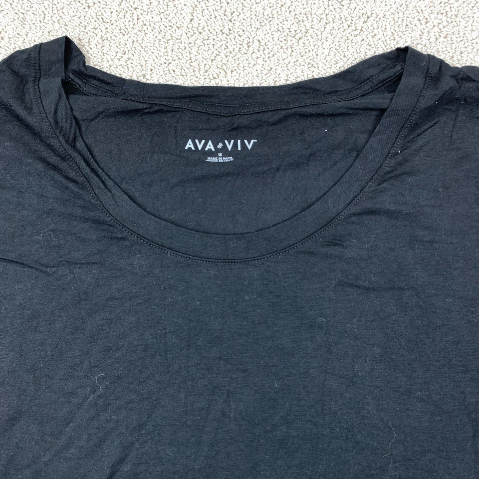 Camiseta para mujer Ava & Viv Plus 1X manga corta negra cuello redondo Foto 2 de 4