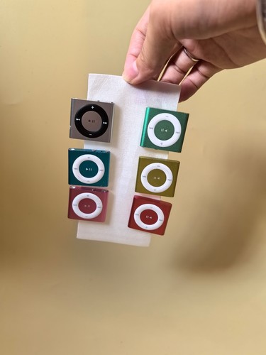 🔥Apple iPod Shuffle 4th Generation (2GB) - All Colors Good Condition - Picture 8 of 20