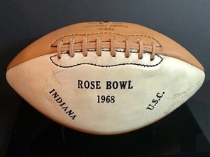 INCREDIBLE 1968 ROSE BOWL INDIANA - U.S.C. FOOTBALL,INDIANA SIGNATURES,EXCELLENT