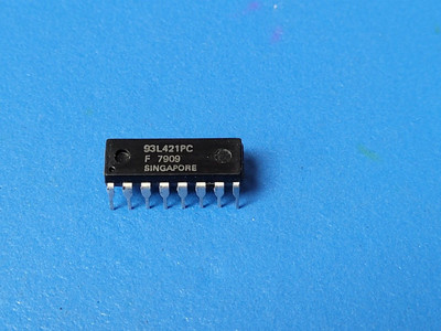(1 PC) 93L421PC FSC Standard SRAM, 256X1, 90ns, TTL, PDIP16