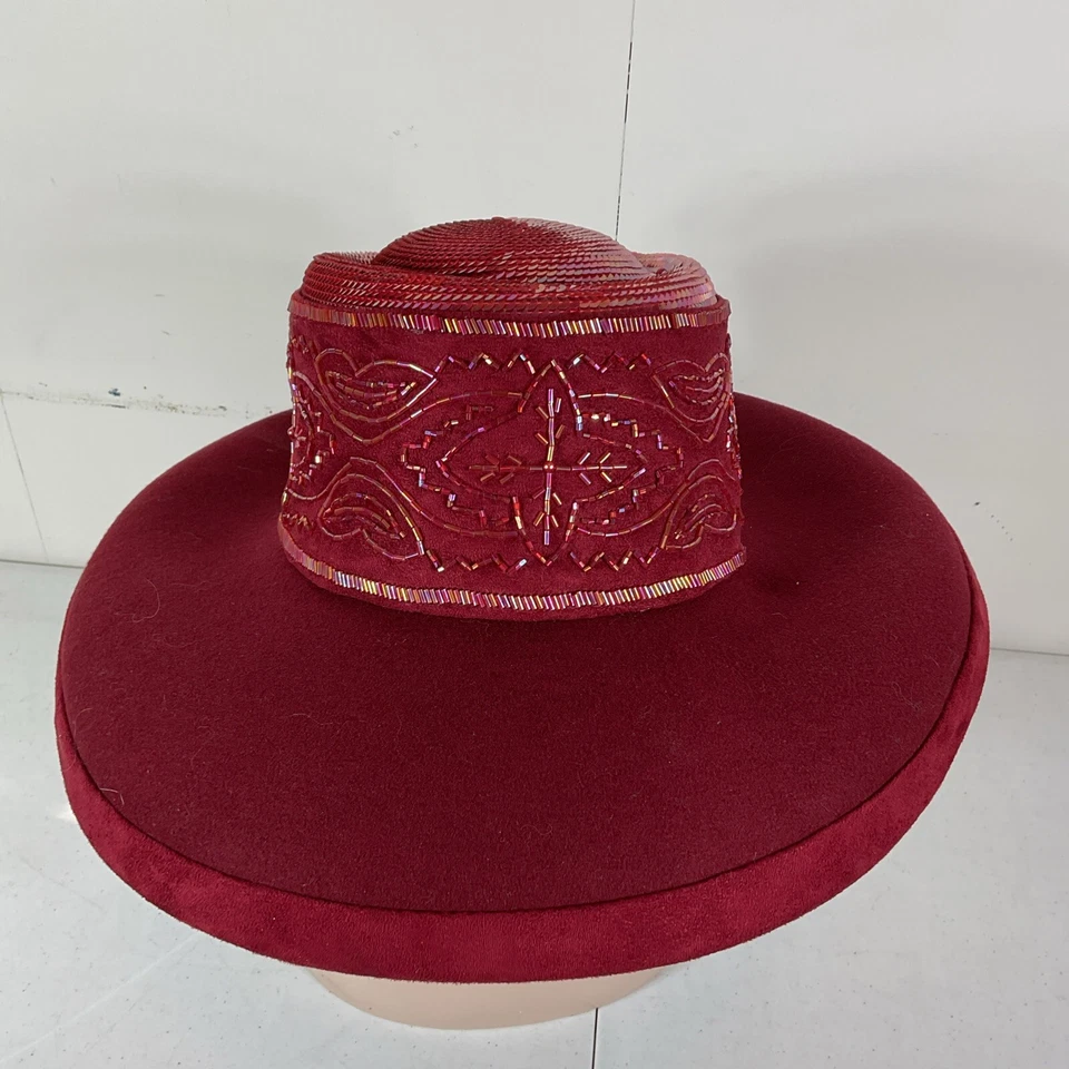 Sombrero de Lana Whittall & Shon Rojo Lentejuelas De Colección Años 80 Sombrero Rojo Club Dama Derby Iglesia Foto 3 de 4