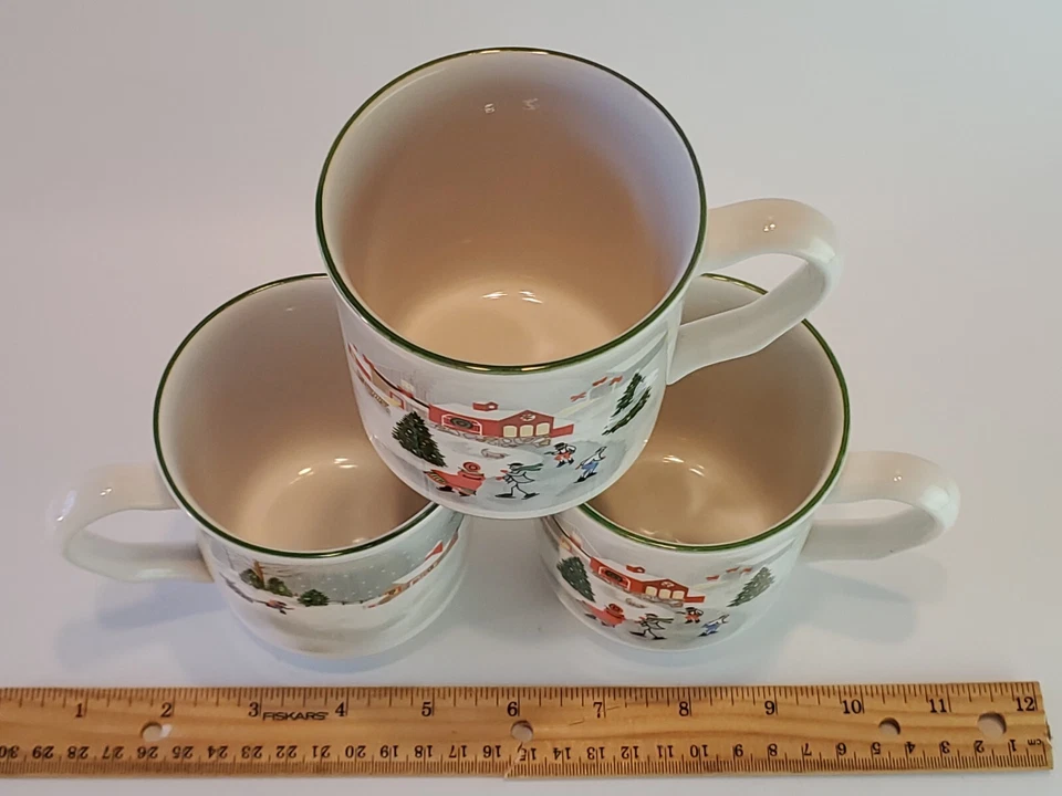 Tazas de café/té vintage Sango 12 oz 4"x3" Joan Luntz Silent Night 3900 S/3 usadas en excelente estado  Foto 4 de 4