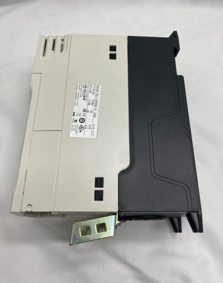 Emerson M100-02100042A VFD drive 1HP 100-120v/18.8A input, 0-240V/4.2A output - Image 2 of 4