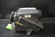 2003 - 2006 Chevy Suburban 1500 Air Cleaner Housing 5.3l Vortec V8