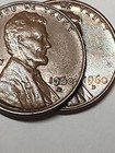 1960-D Small Date  Lincoln  You Can See I Have them both. Rare Find The Left One — photo 2