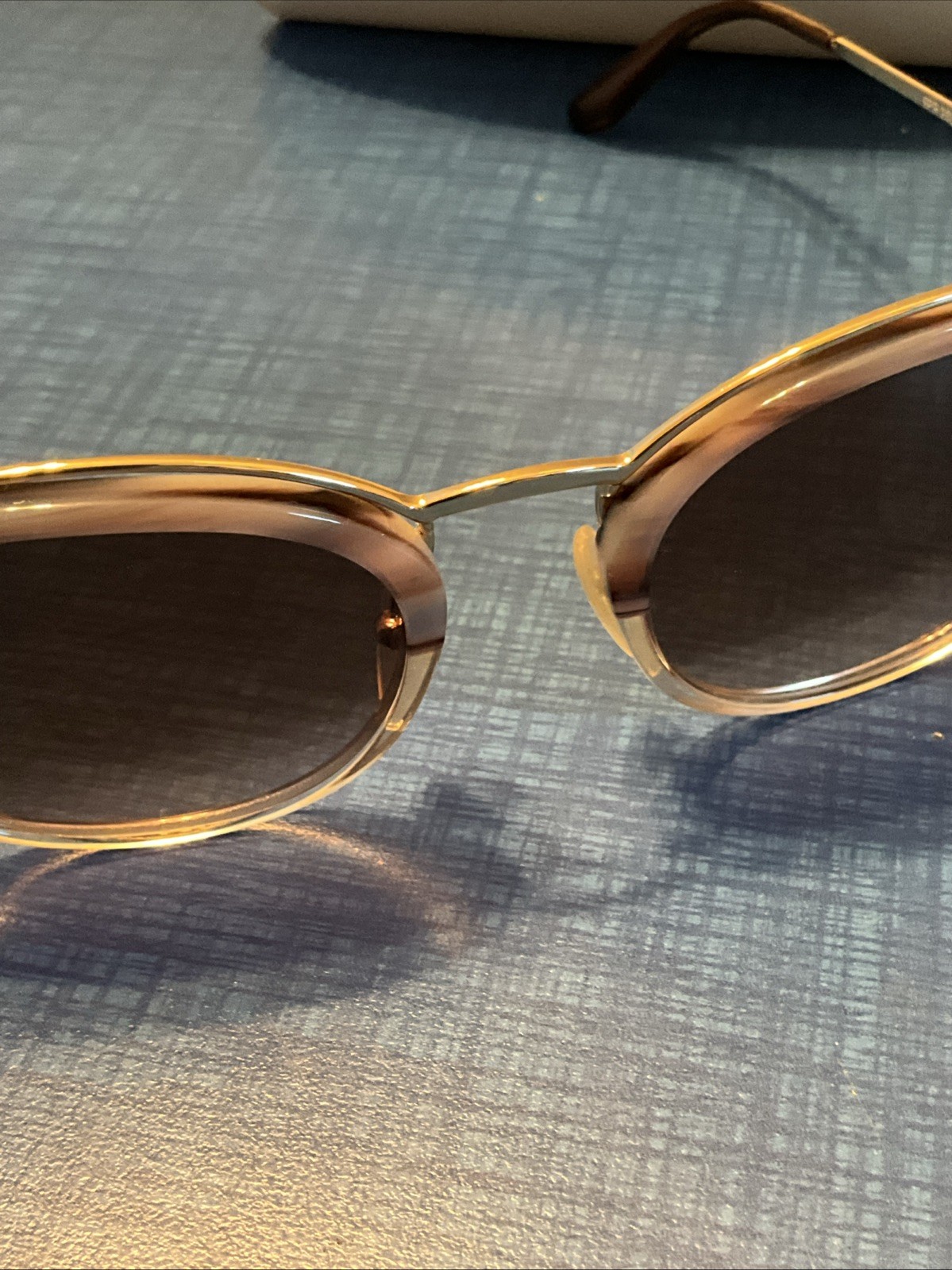 PRADA SPR 20U CONCEPTUAL Cat Eye Sunglasses 54 22 140 2N Marble Look With Case thumbnail 3