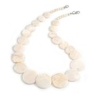 Off White Graduated Shell Necklace/47cm Long/Slight Variation In Colour/Natural