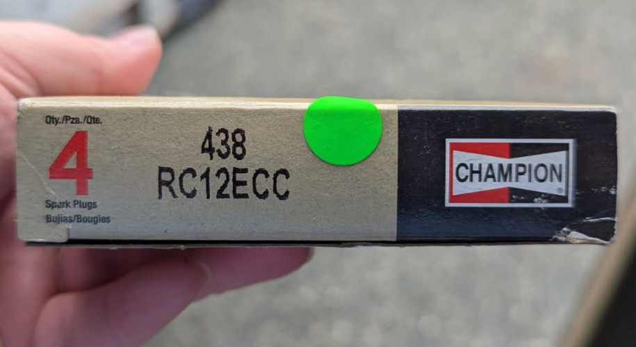 NEW Champion Copper Plug Spark Plug Pack of 4 for Dodge and Jeep