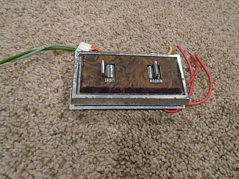 1972 1973 1974 LINCOLN CONTINENTAL MARK IV 4 READING LIGHT OPERA SWITCH OEM - Изображение 3 из 4