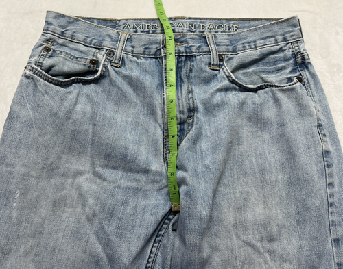 Pantalones de mezclilla American Eagle para hombre 32x32 (30) corte bota desteñido lavado claro desgastados - Imagen 9 de 16