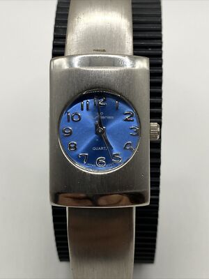 No Boundaries Watch # 13084  New Battery Great Condition