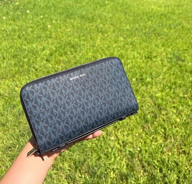 michael kors blue wallet