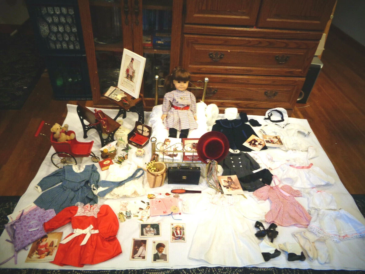 AMERICAN GIRL DOLL SAMANTHA LOT CLOTHING SHOES OUTFITS DESK BED