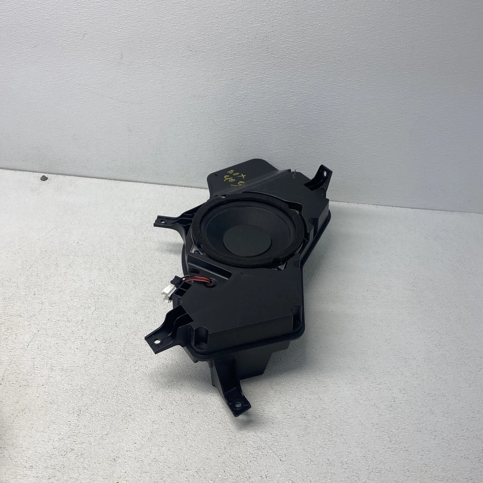 2013-2017 Hyundai Veloster Subwoofer Speaker Assembly 96380-2V100 OEM 13-17 - Image 3 of 4