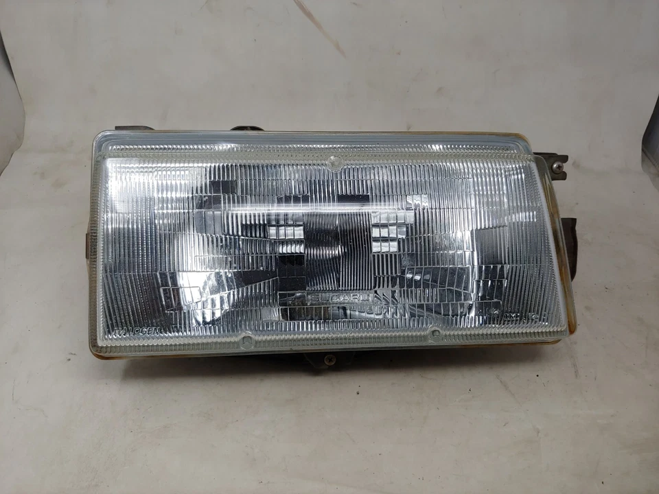SUBARU GL 1989 sedán pasajero faro luz montaje usado OEM Foto 2 de 4