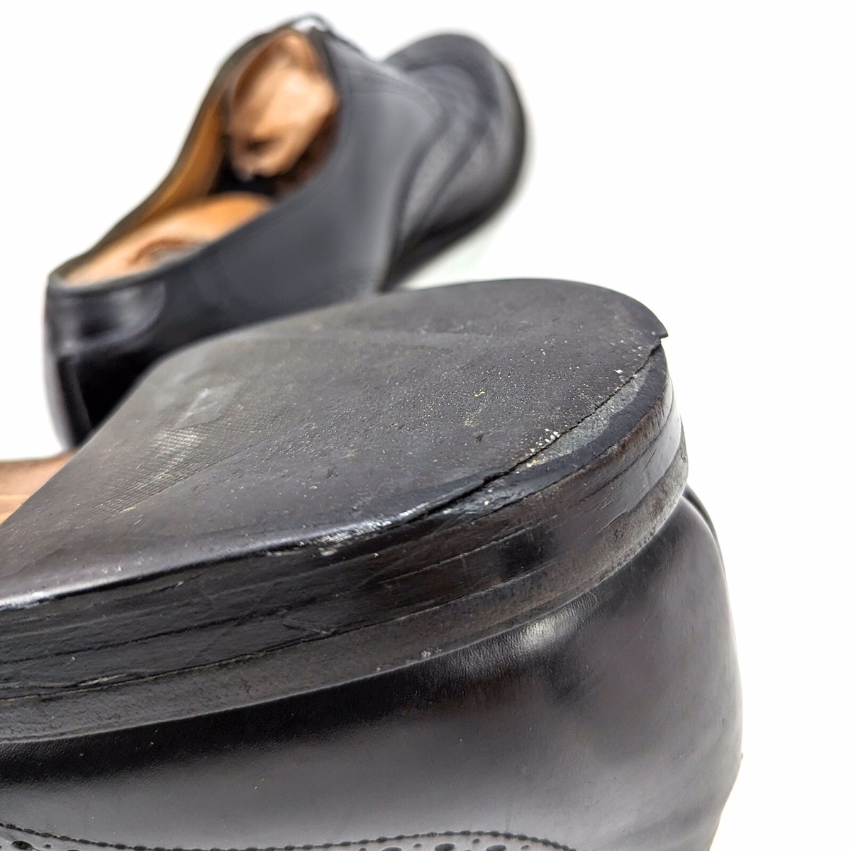 ALLEN EDMONDS Chester Black Leather Sz 13 B Mens Wingtip Oxford Dress‎ Shoes Allen Edmonds Chester Wingtip Derby Oxford | Mercari main image 2