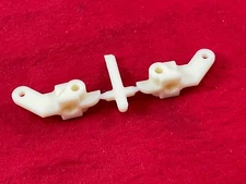 TEAM ASSOCIATED RC10  STEERING BLOCKS CLASSIC 60TH  40TH original new