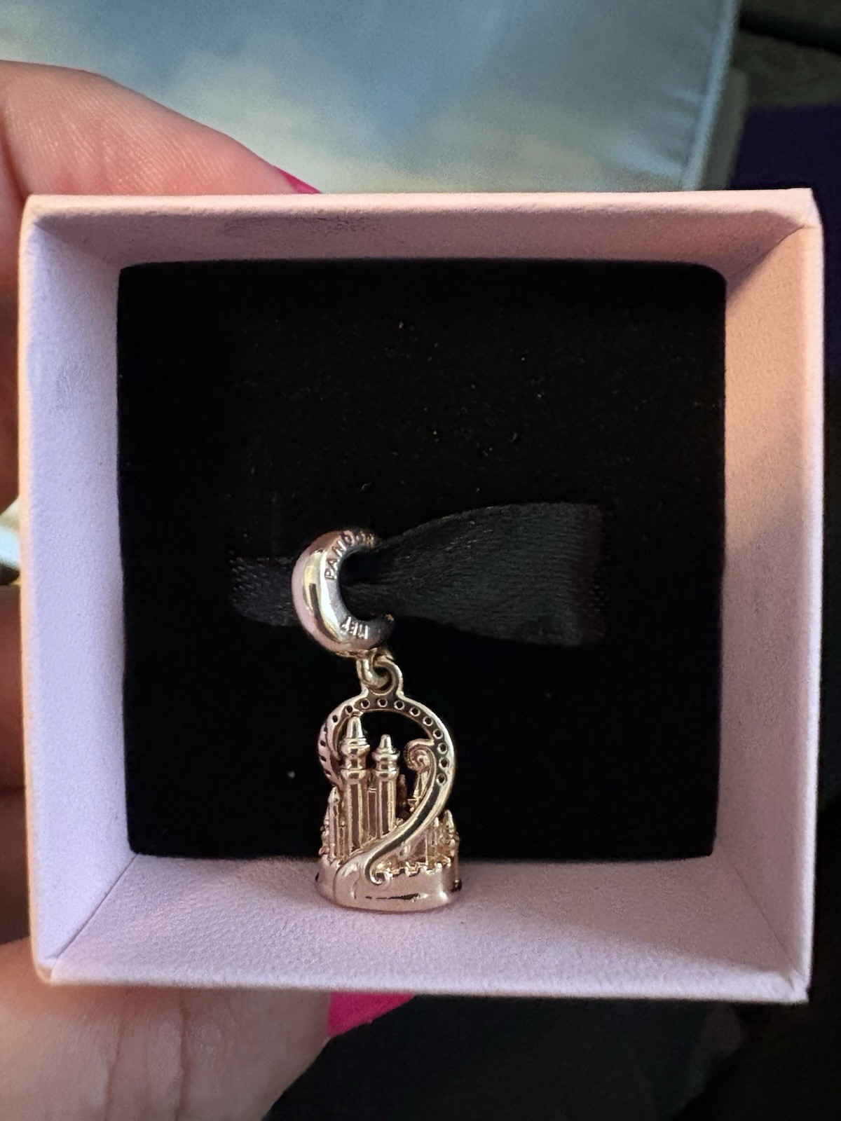 Picture 3 of 4