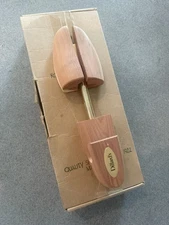 Rochester Shoe Tree Co. Inc. Brand New Dillard Cedar Shoe Trees - S