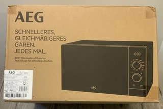 AEG Freistehende Mikrowelle / Grill MFB252DB Schwarz 25 Liter Garraum ( R5 A3