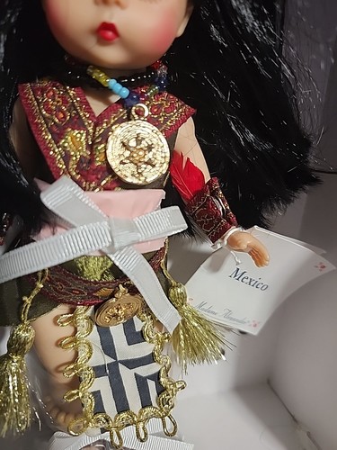 Madame Alexander Mexico Puppe 50450 Federkopfschmuck Neu Karton OHNE Deckel Hartfund - Bild 4 von 21