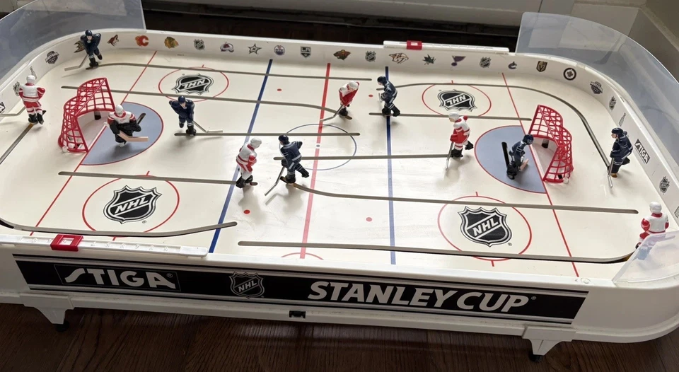 Stiga NHL Stanley Cup Hockey Game - Detroit v Toronto - Image 2 of 4