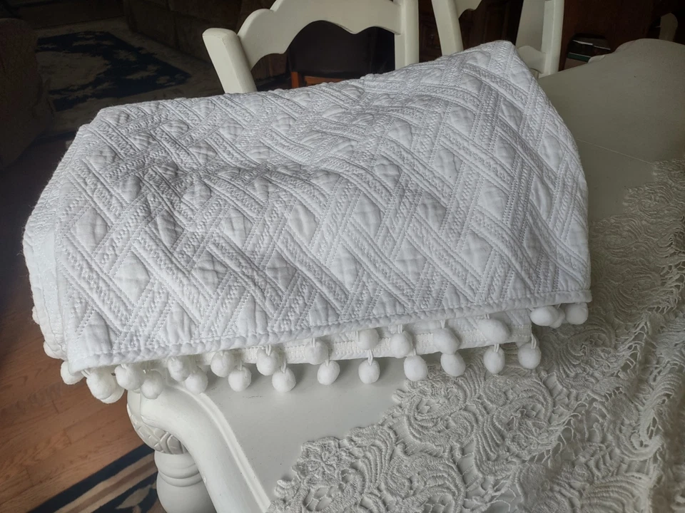 Cynthia Rowley 双尺寸被子 100% 棉球形球形白色 86"x68" — 第 3/4 张图片