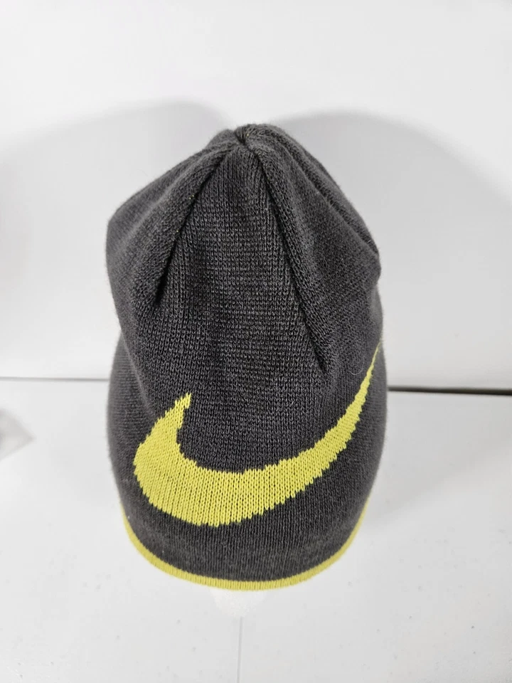 Nike Gorro Gorra Juvenil Verde Gris Tejido Niños Swoosh Just Do It Reversible Foto 3 de 4