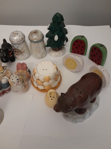 Lot Of 23 Salt & Pepper Figurine Shakers - Picture 5 of 17