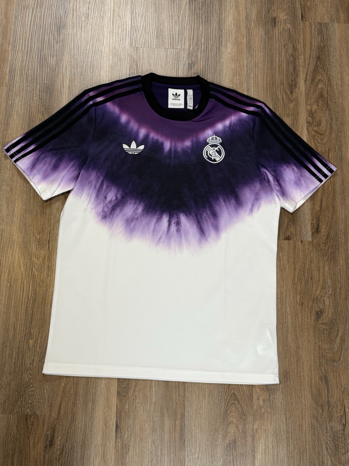 Adidas 2024-2025 Real Madrid Chinese New Year Soccer Jersey Men’s Size Medium
