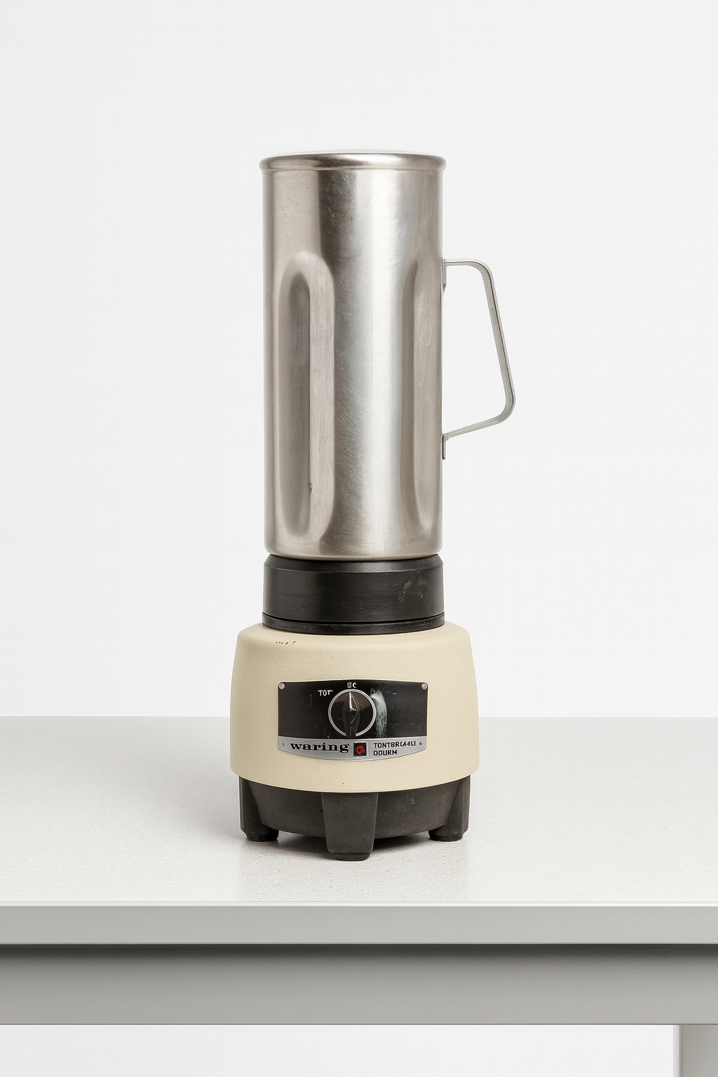 Eberbach (Waring) Laboratory Blender w/ Lid HGB100 - e8070  - 1HP  2 Speed