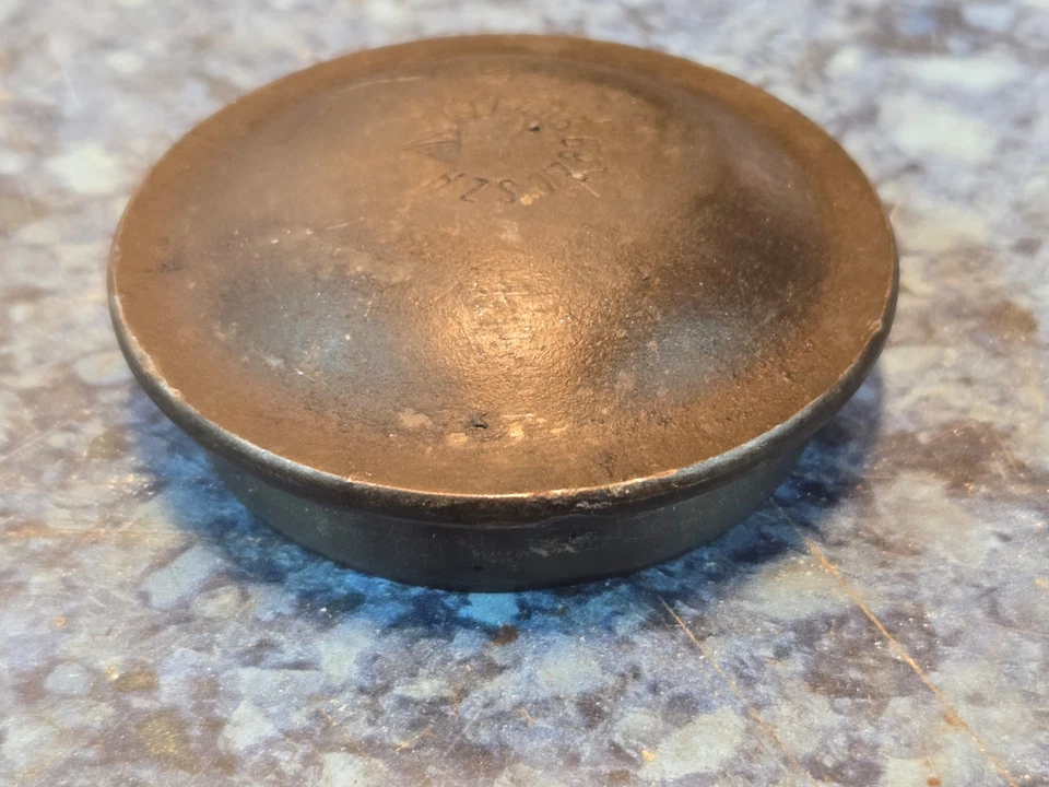 Tampa do cubo da tampa da porca do cubo dianteiro Porsche 924S 944 (1982-1988) 477405692C - Imagem 3 de 4