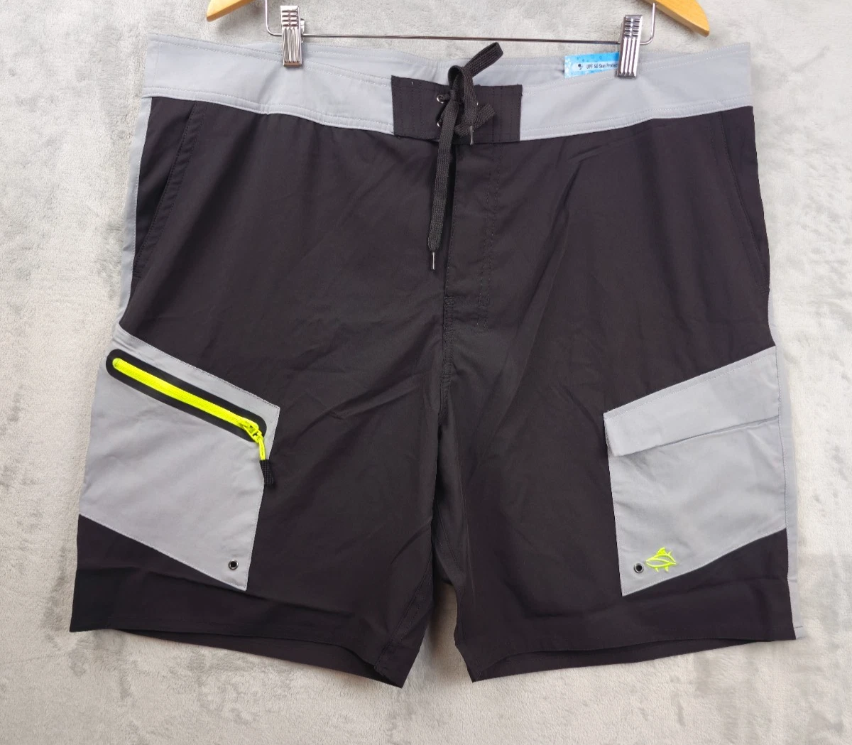 Loco Skailz Fishing Shorts Men 42 Cargo Performance Hybrid UPF 50 Black Gray NWT