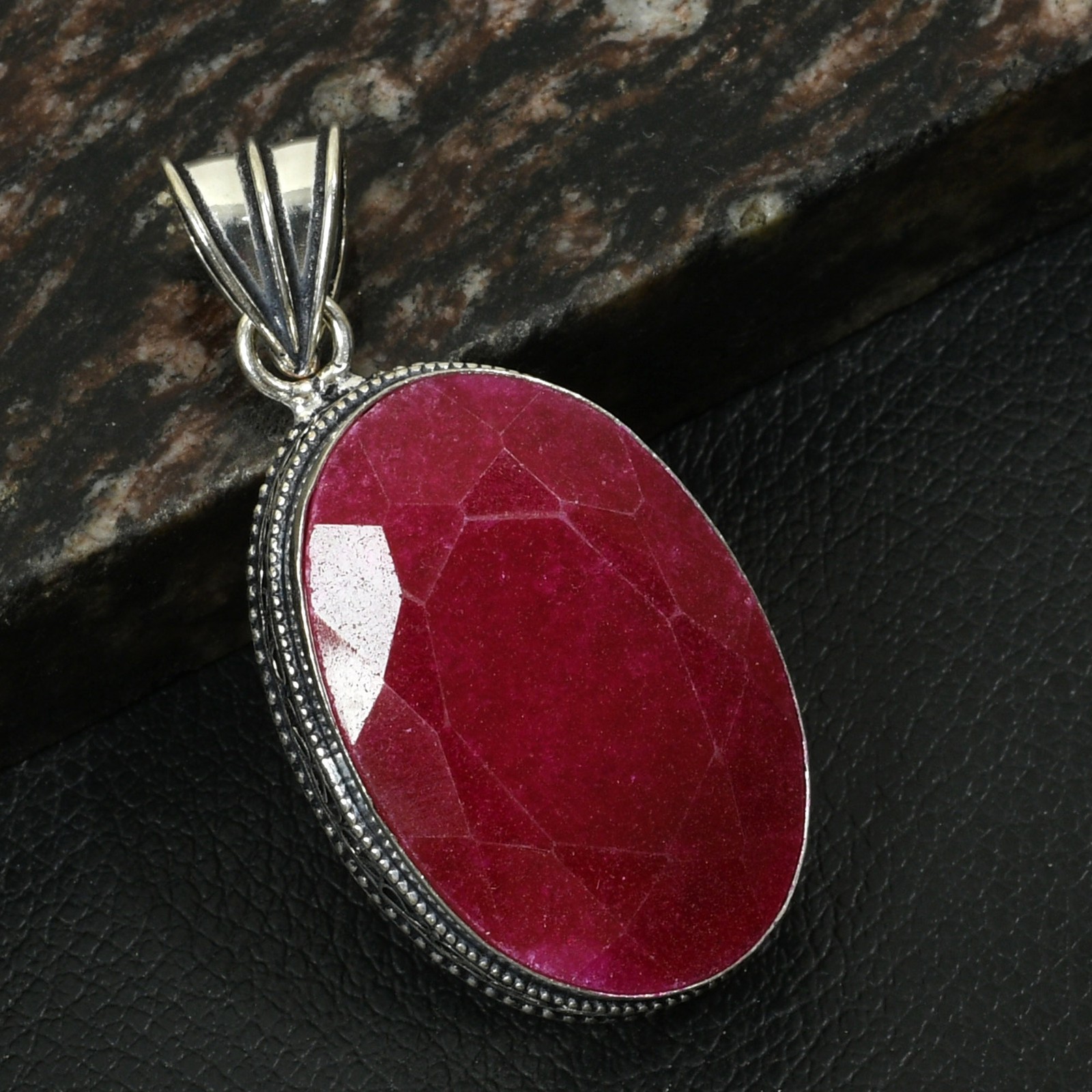 Simulated Ruby Gemstone Handmade Antique Design Pendant Jewelry 2.4