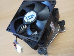AVC Sockel 775 Prozessorkühler CPU Kühler Lüfter 80mm 4-pol Aluminium* ck479