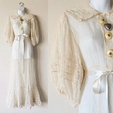 Vintage 1930  s Puff Sleeve Collar Silk Wedding Gown