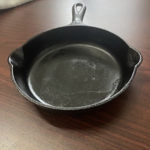 Vintage GRISWOLD Cast Iron SKILLET # 3 LARGE BLOCK LOGO P/N 709 - Picture 2 of 8