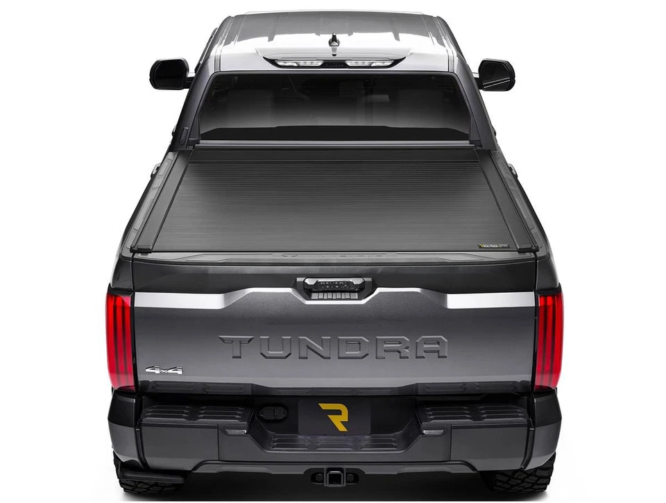 RealTruck Retrax EQ Tonneau Cover Fits 20-23 Silverado/Sierra 2500/3500 6'9" Bed Foto 4 de 4
