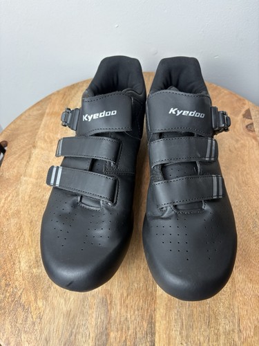 Kyedoo Men's Cycling Shoes Black EU 45 US 11.5 Pelaton Cleats Clip-In - Picture 2 of 11