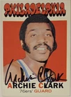 1971-72 TOPPS Archie Clark Auto Card #106 Philadelphia 76ers Vintage Signed NBA