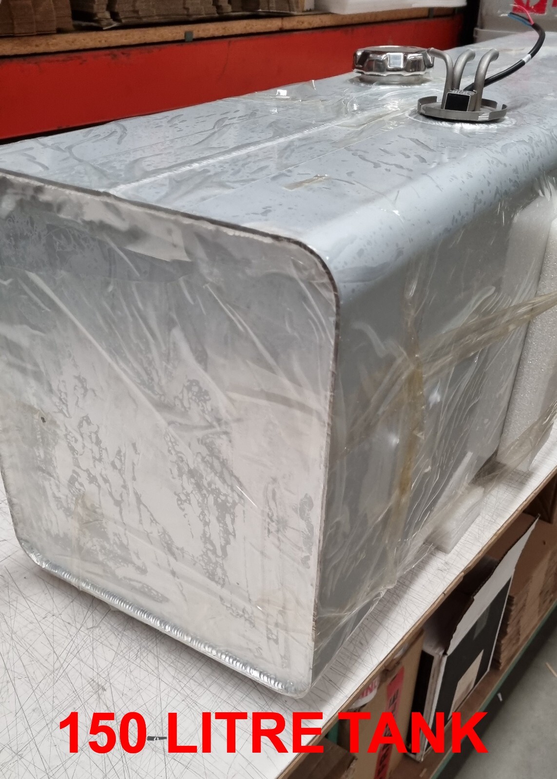 NEW LARGE CAPACITY (120 LITRE) RECTANGULAR, ALUMINIUM FUEL TANK