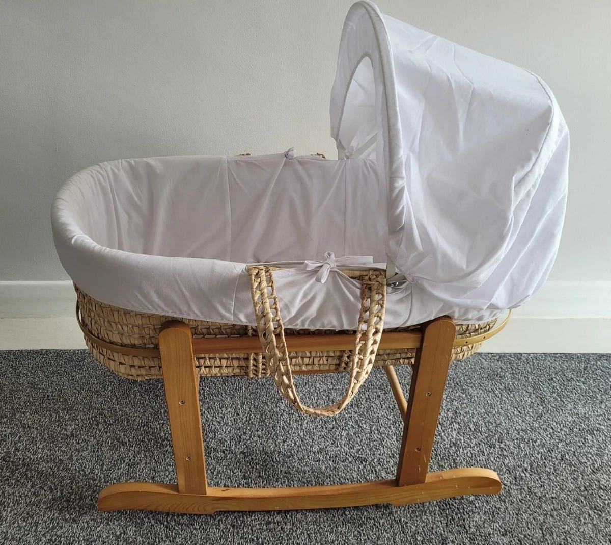 Moses basket and rocker 2025