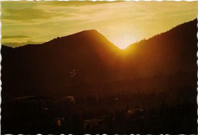 CPM AK Sonnenaufgang am Berg Bromo am Kasodo Tag Ost Java INDONESIEN (727000)