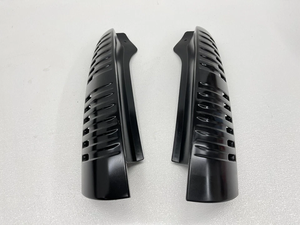 2000-2006   Chevy Tahoe Suburban Yukon Rear D Pillar Molding Trim Panels Oem - Image 3 of 4