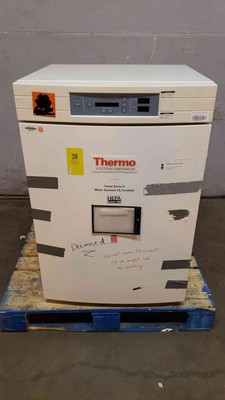 Thermo Electron 115V 1PH Forma Series II Water Jacketed CO2 Incubator 3110 (SKU: